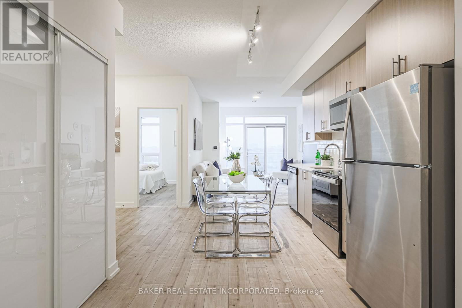 701 - 10 WILBY CRESCENT Image 3