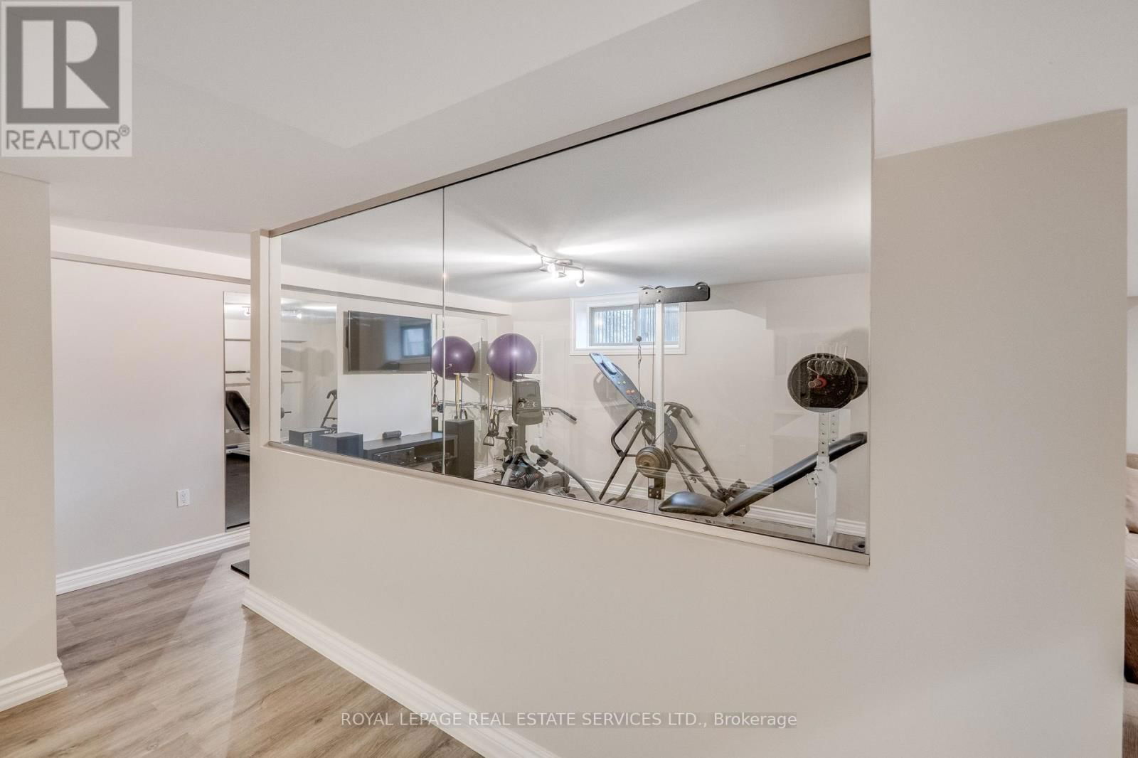 503 MEADOW WOOD ROAD Image 32