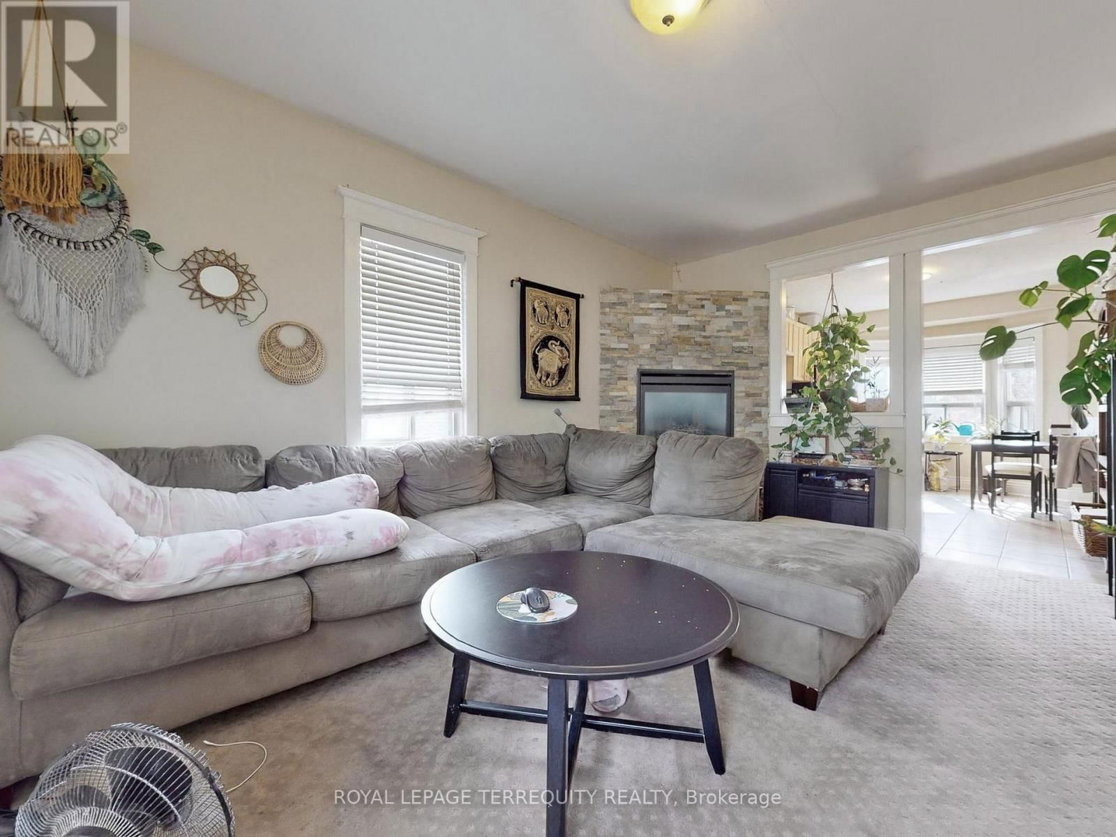 197 PARK LAWN ROAD Image 3