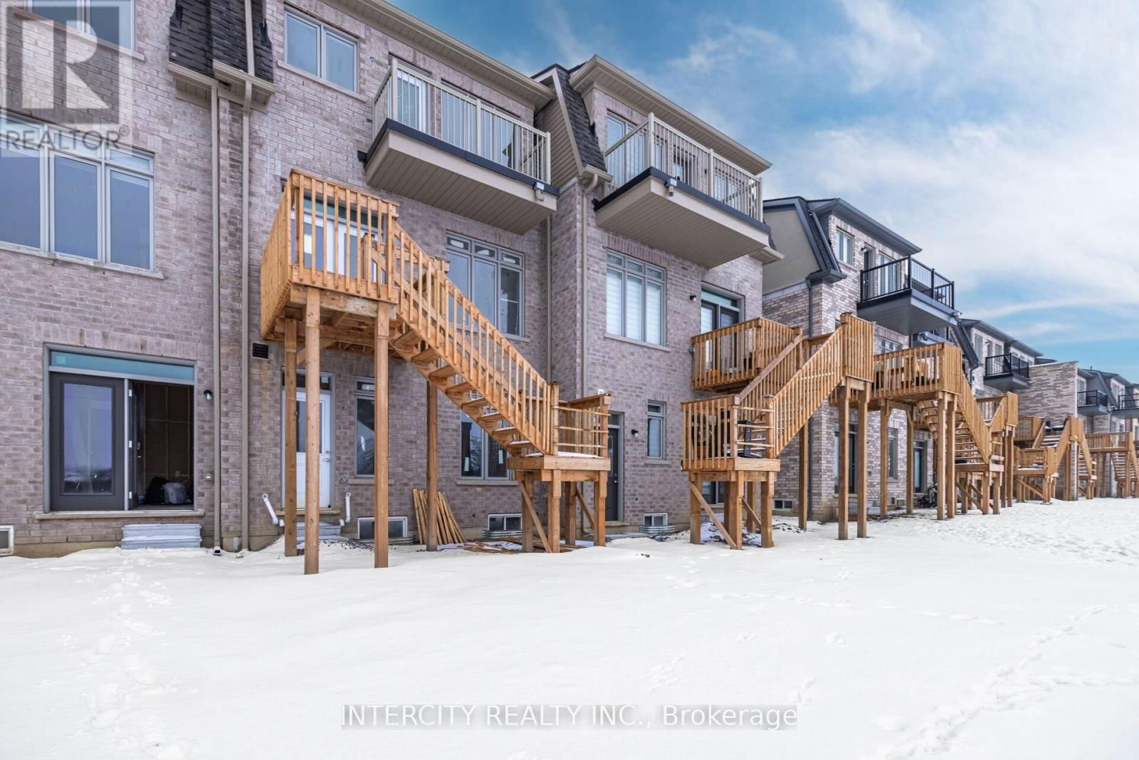 32 FOXSPARROW ROAD Image 34