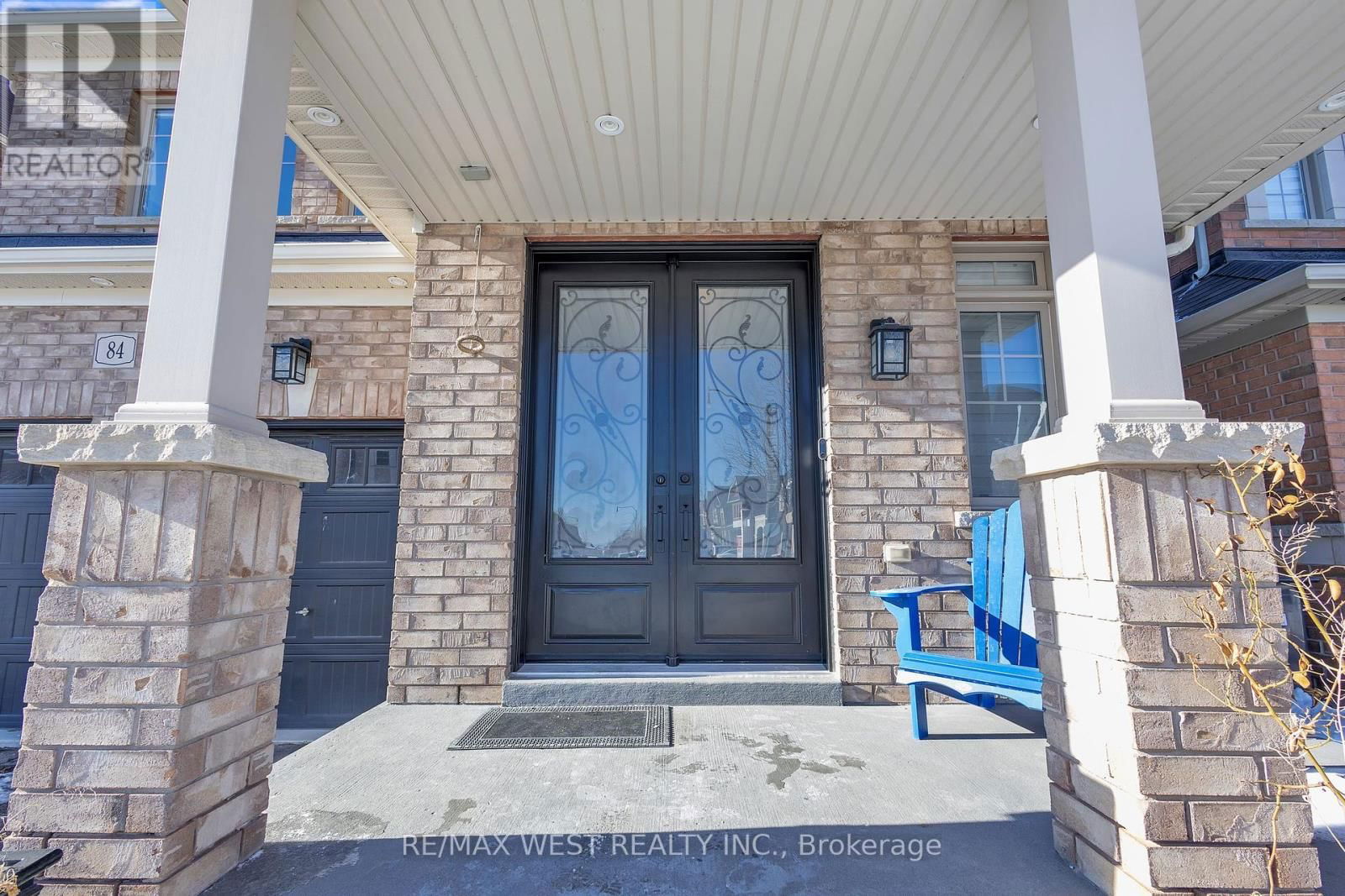84 LONE ROCK CIRCLE Image 44