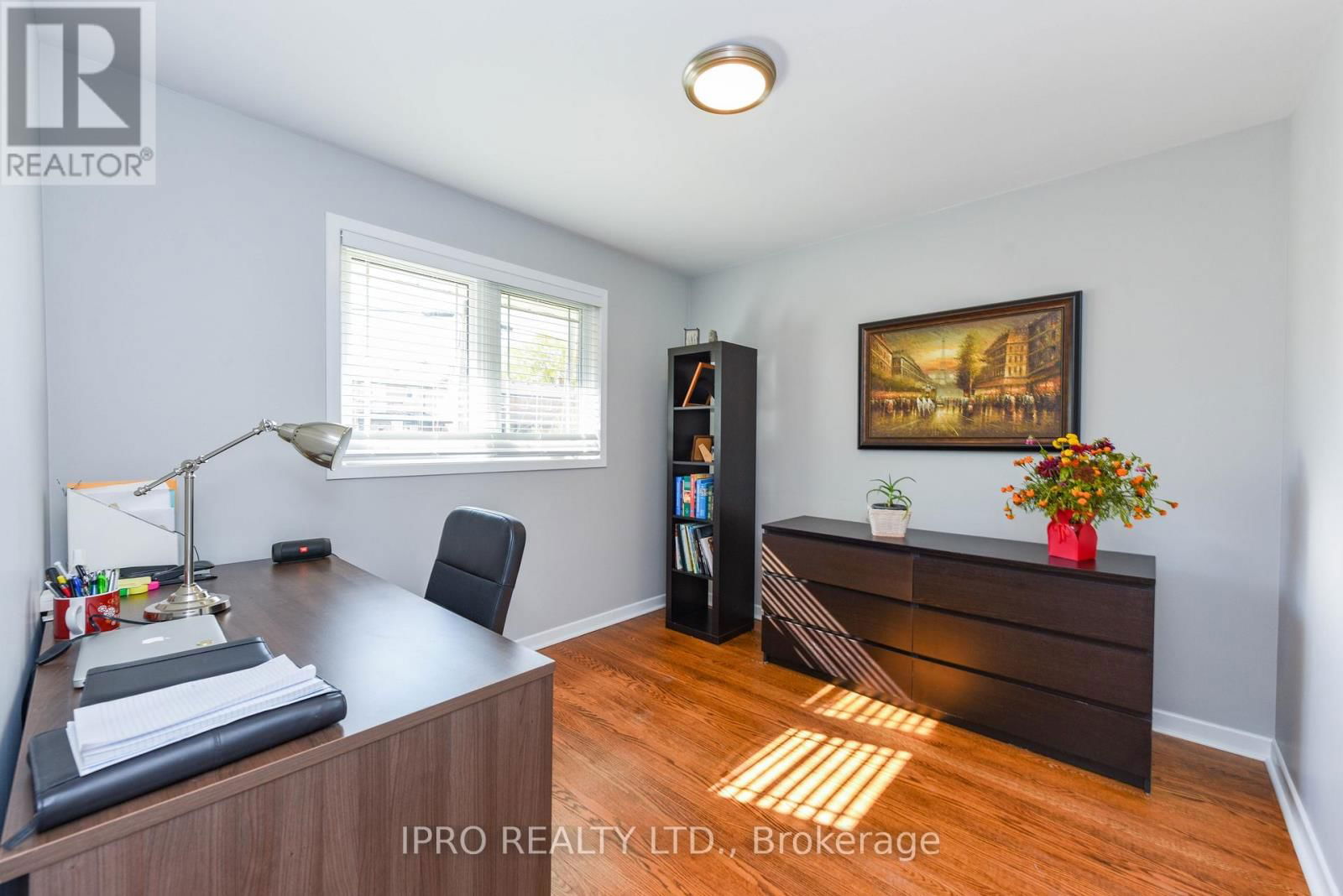 404 CLAIRCREST AVENUE Image 14
