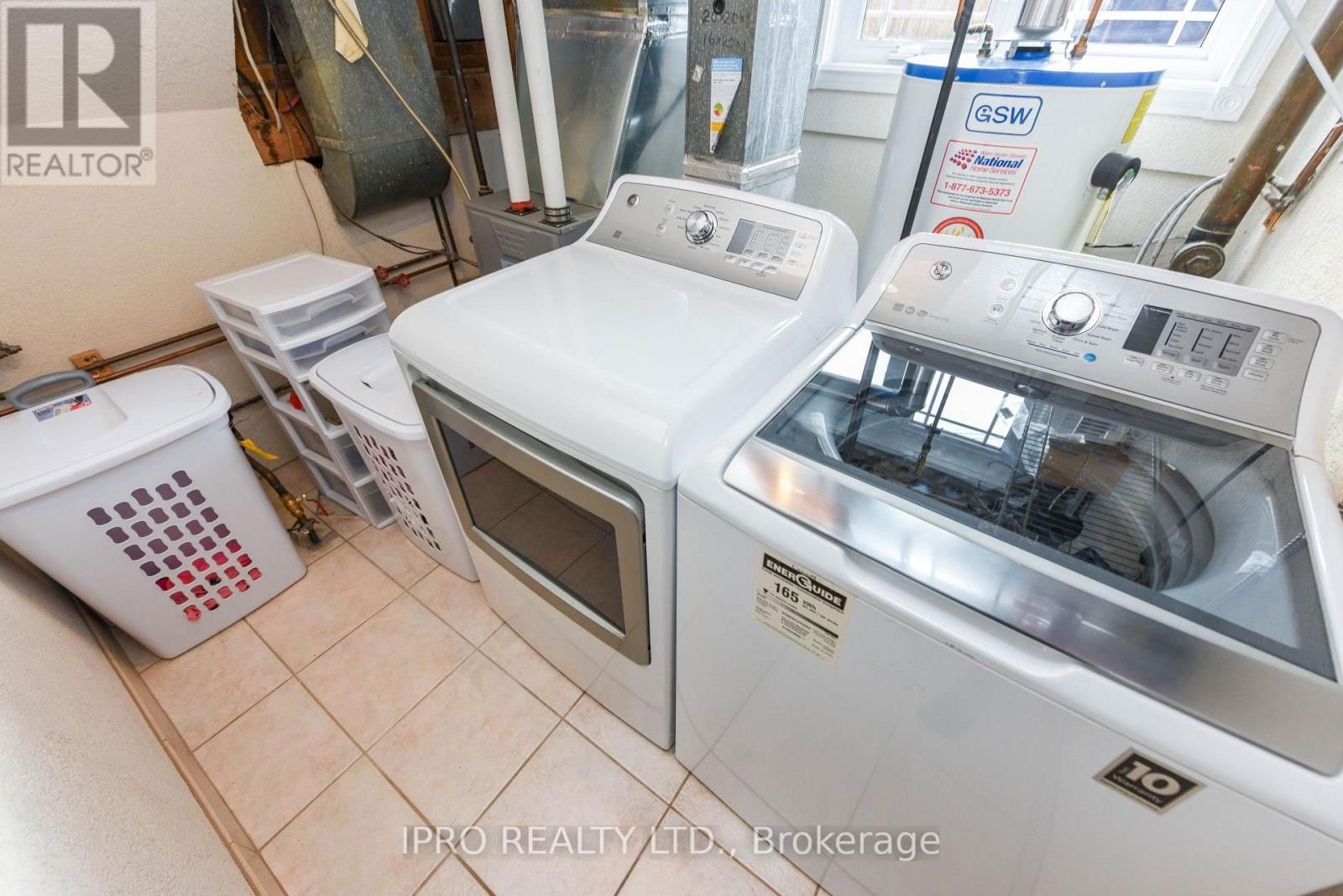 404 CLAIRCREST AVENUE Image 23
