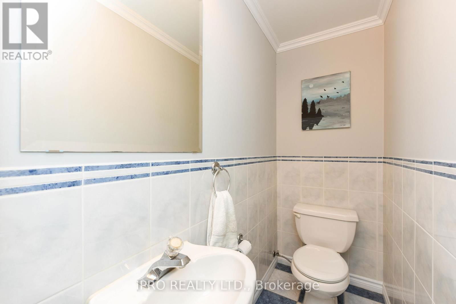 404 CLAIRCREST AVENUE Image 25