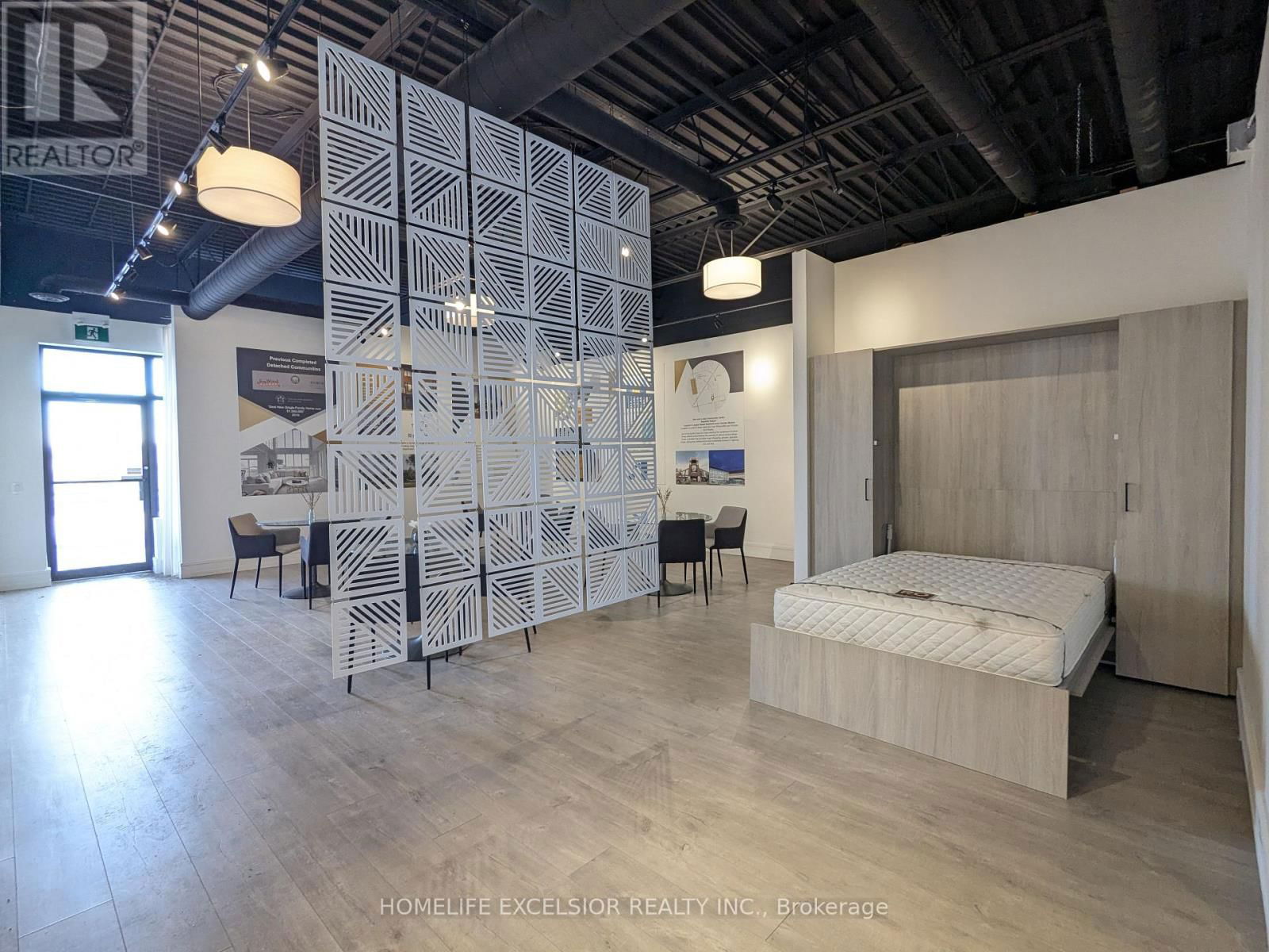 1/1A - 1528 DUNDAS STREET WEST Image 20
