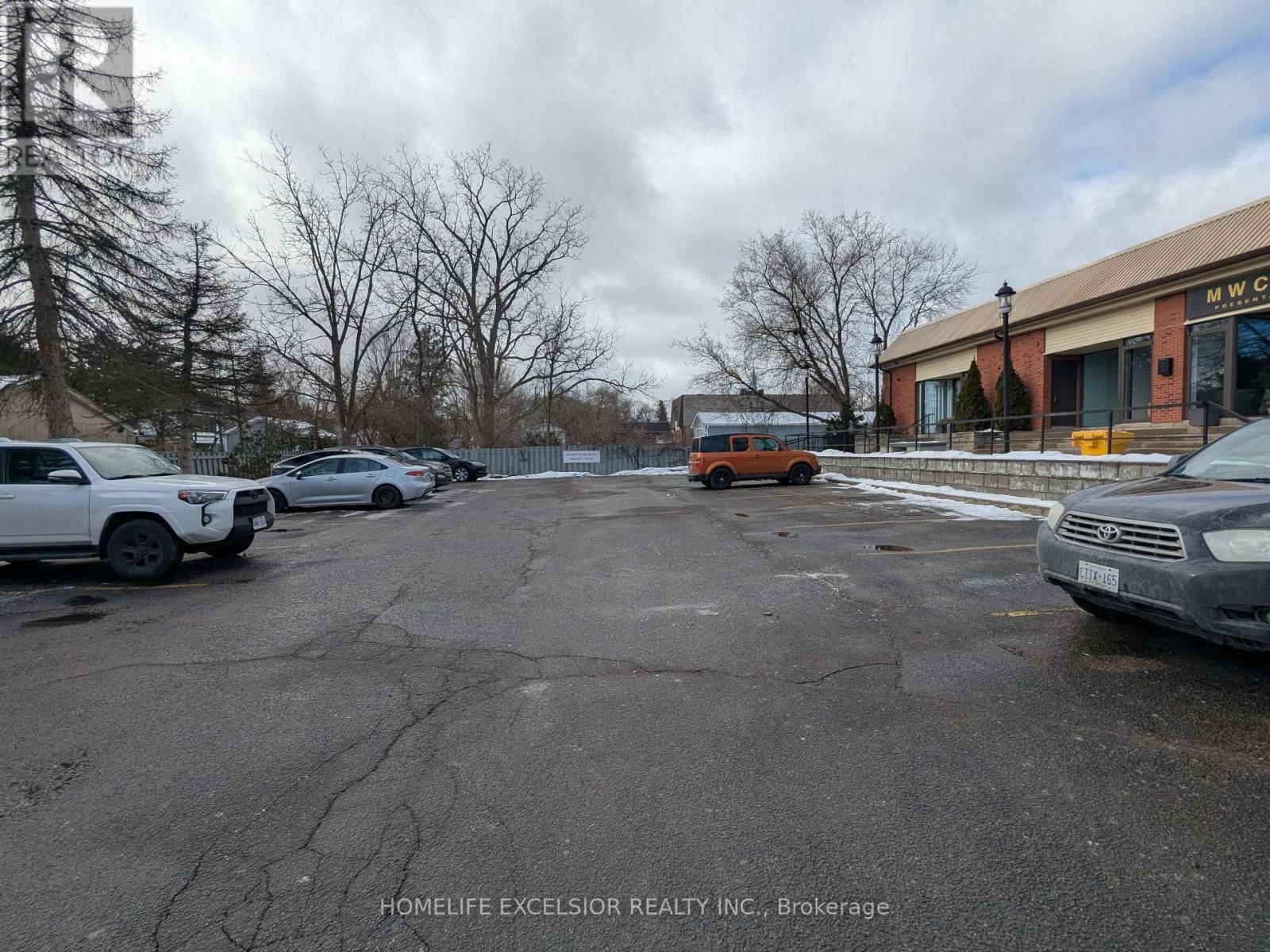 1/1A - 1528 DUNDAS STREET WEST Image 33