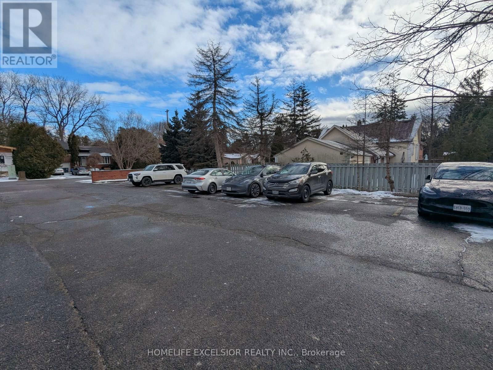 1/1A - 1528 DUNDAS STREET WEST Image 34