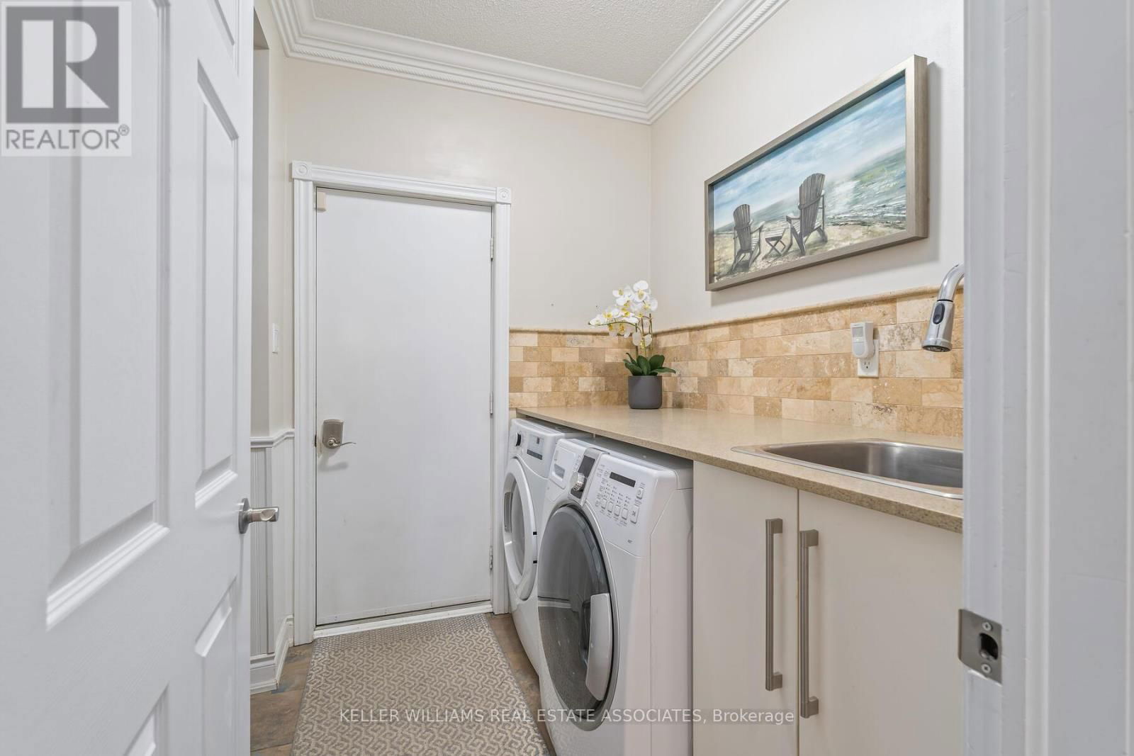 17 OAK RIDGE DRIVE Image 13