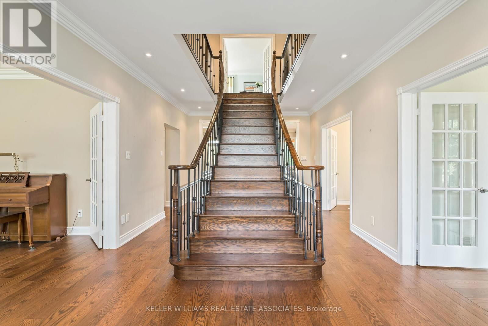 17 OAK RIDGE DRIVE Image 14