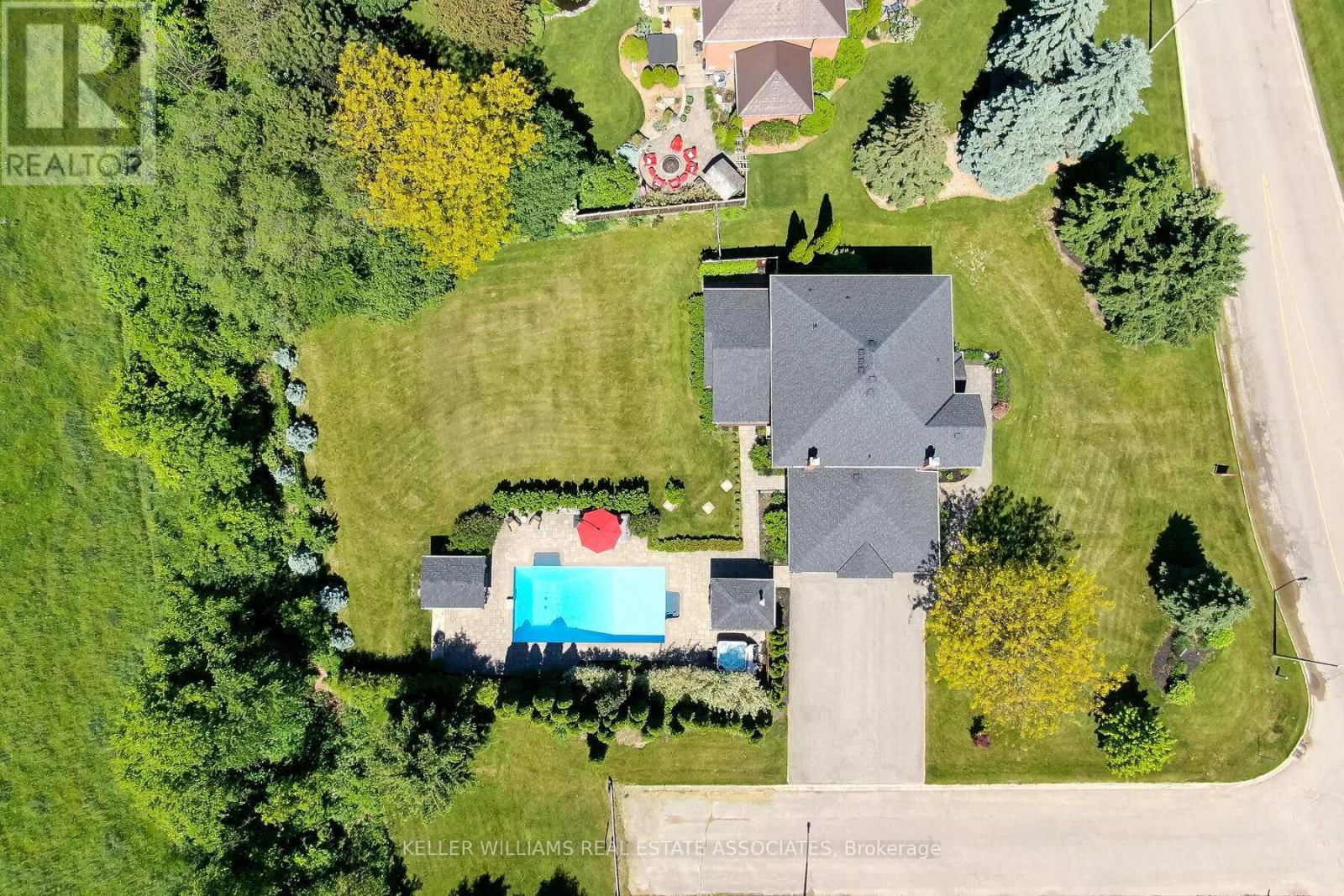 17 OAK RIDGE DRIVE Image 42
