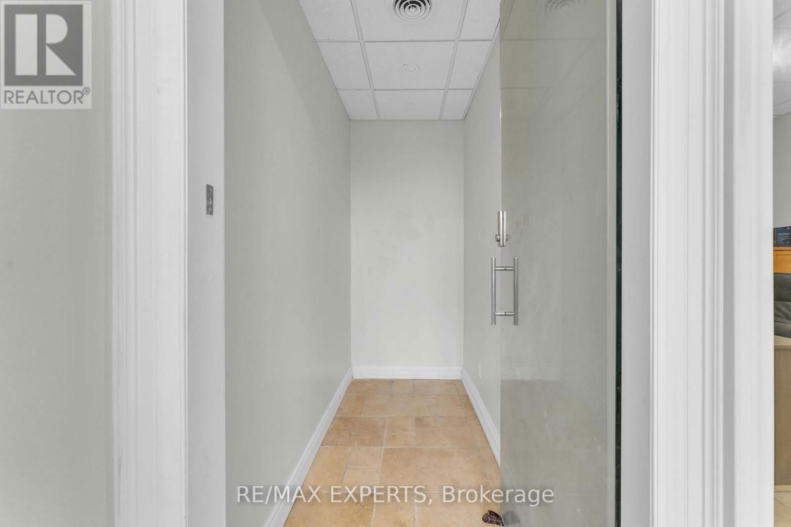 108 - 1 DE BOERS DRIVE Image 19