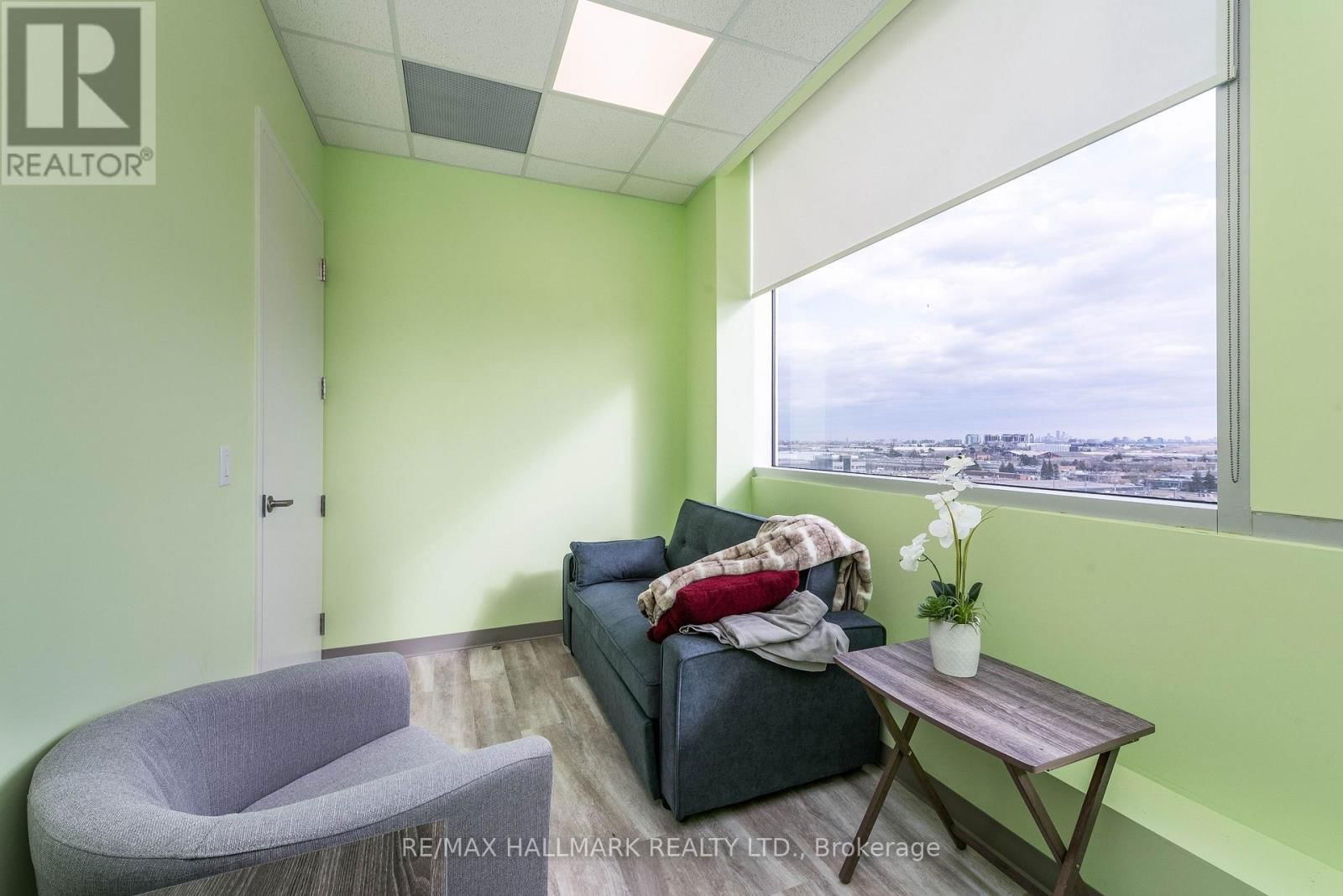 715 - 1275 FINCH AVENUE WEST Image 19