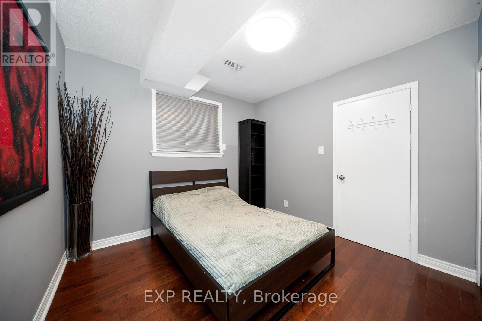 215 MILL ROAD Image 30