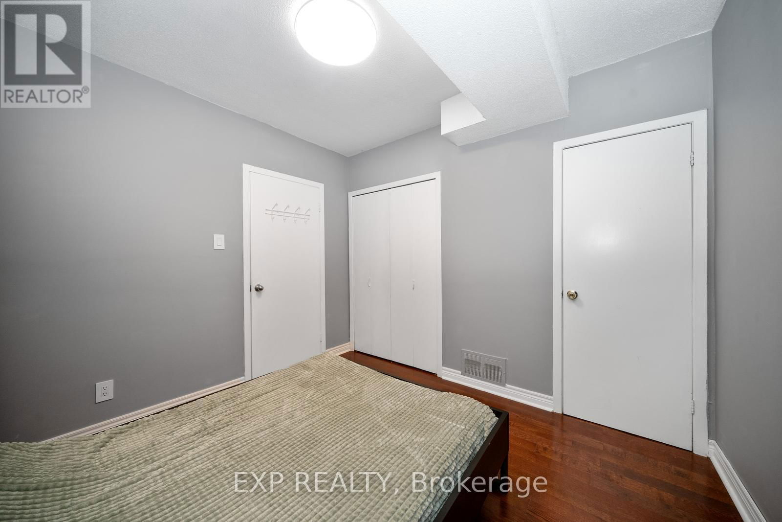 215 MILL ROAD Image 31