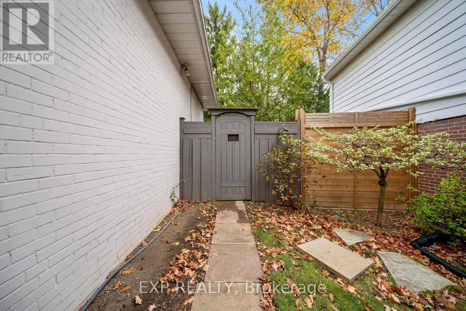 215 MILL ROAD Image 35
