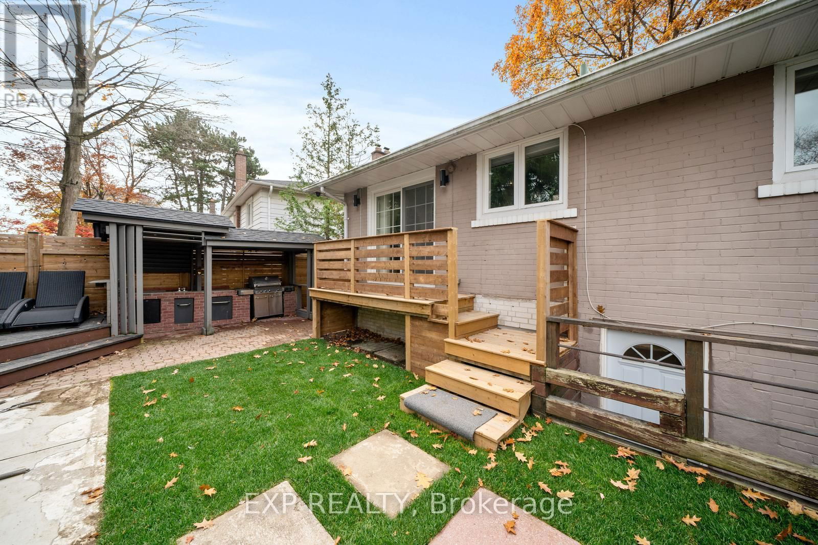 215 MILL ROAD Image 36