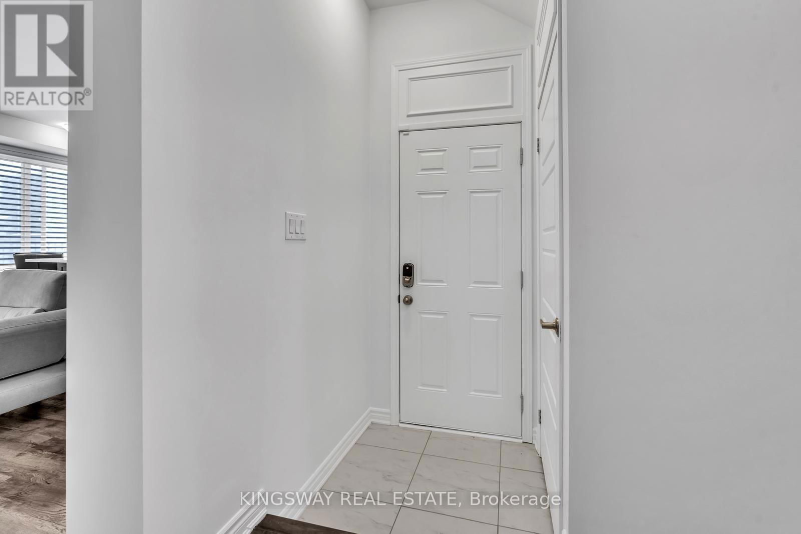 1253 DIAS LANDING Image 11