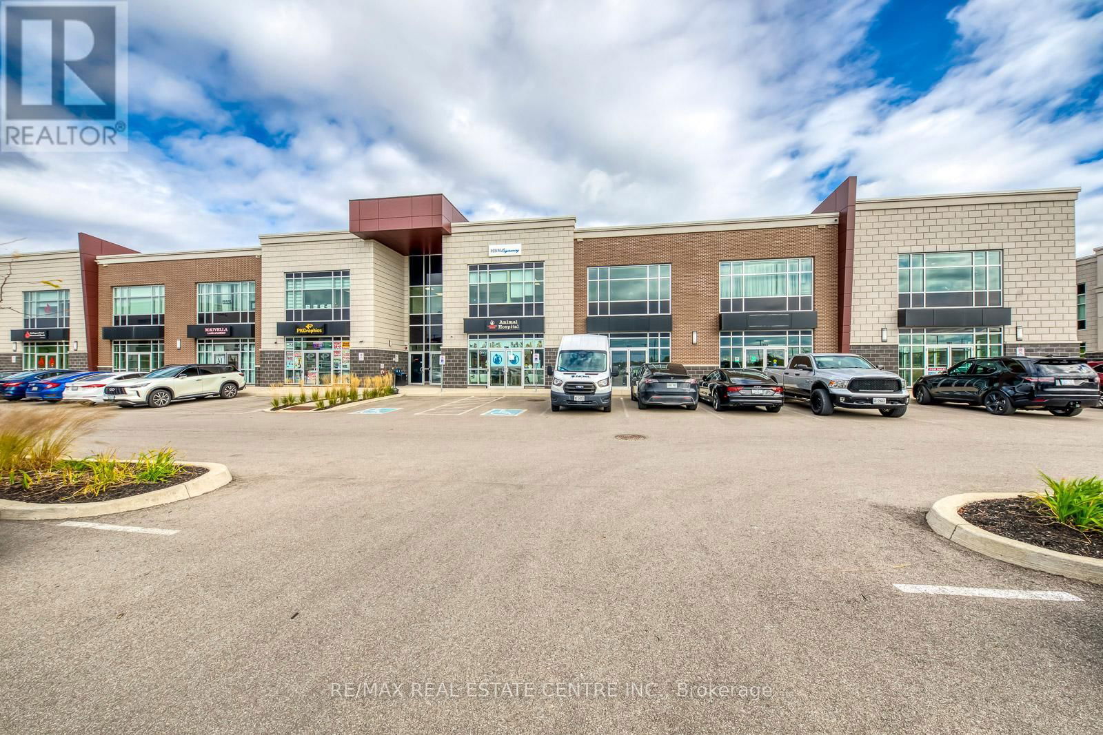 211 - 3475 REBECCA STREET Image 1