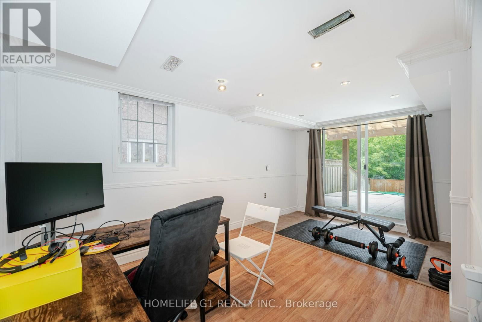 81 EASTVIEW GATE Image 32