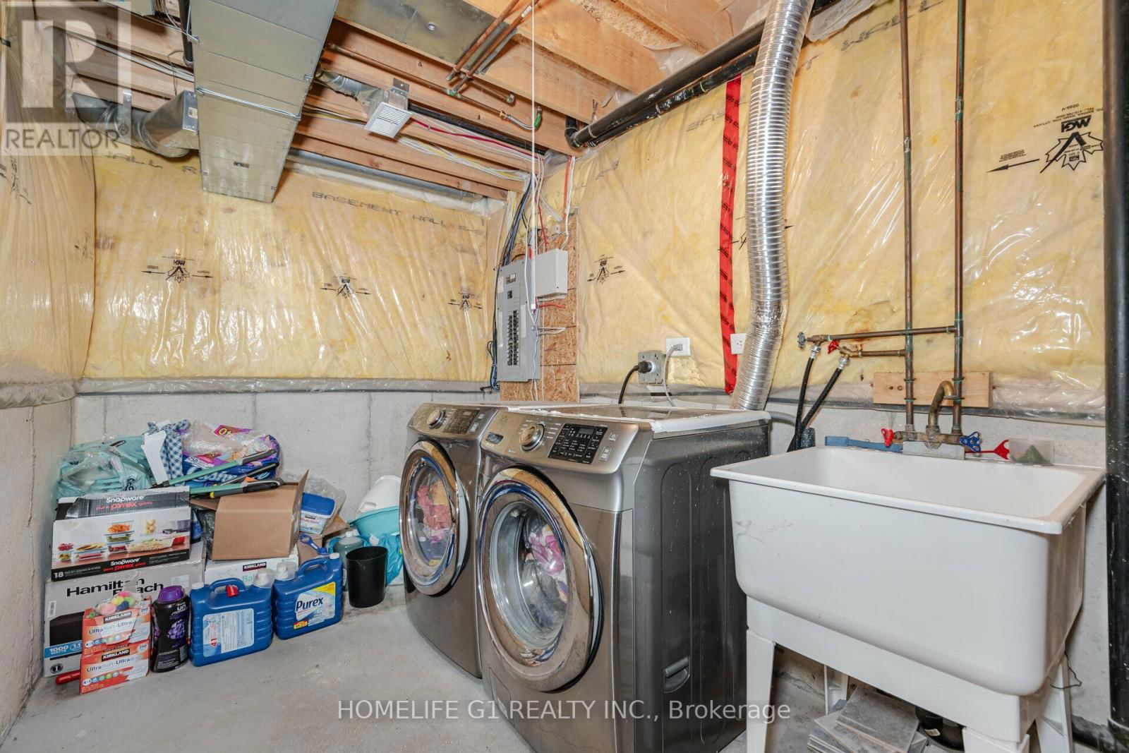 81 EASTVIEW GATE Image 37