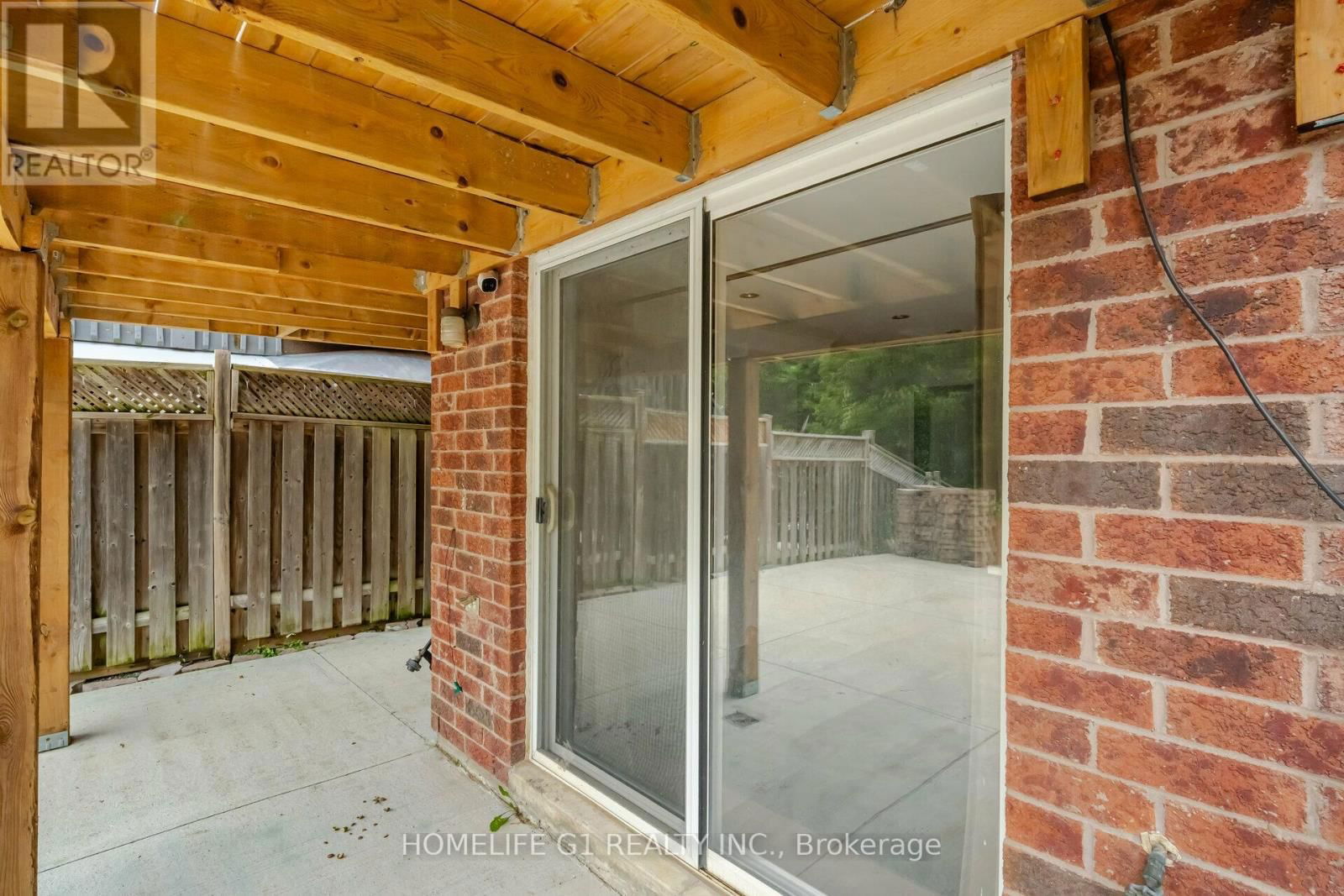 81 EASTVIEW GATE Image 39
