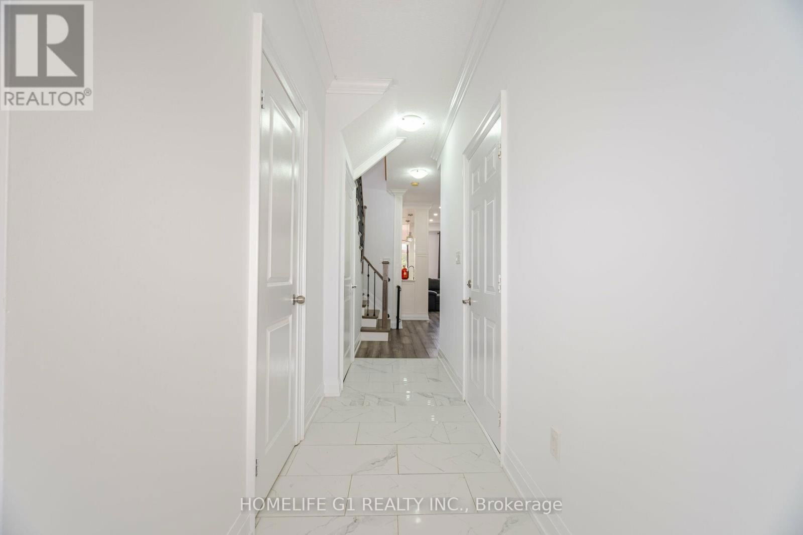 81 EASTVIEW GATE Image 4