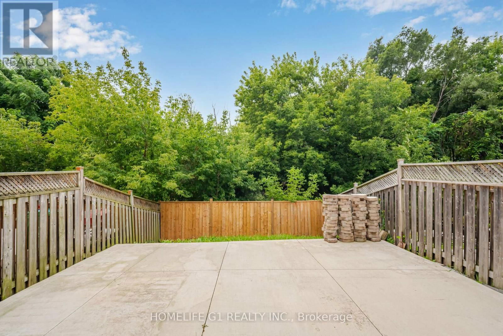 81 EASTVIEW GATE Image 41
