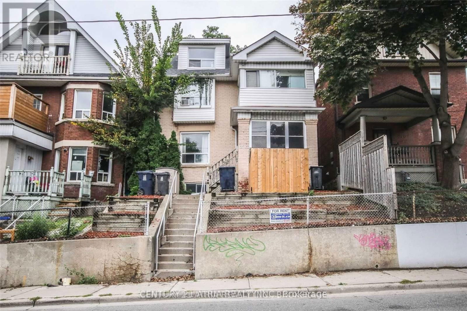 Upper - 218 KEELE STREET Image 1