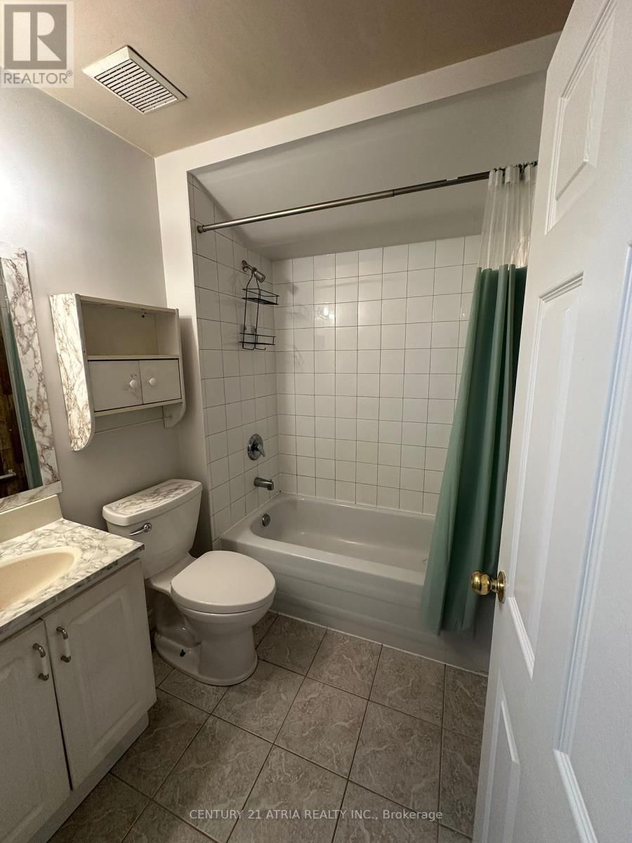 Upper - 218 KEELE STREET Image 3