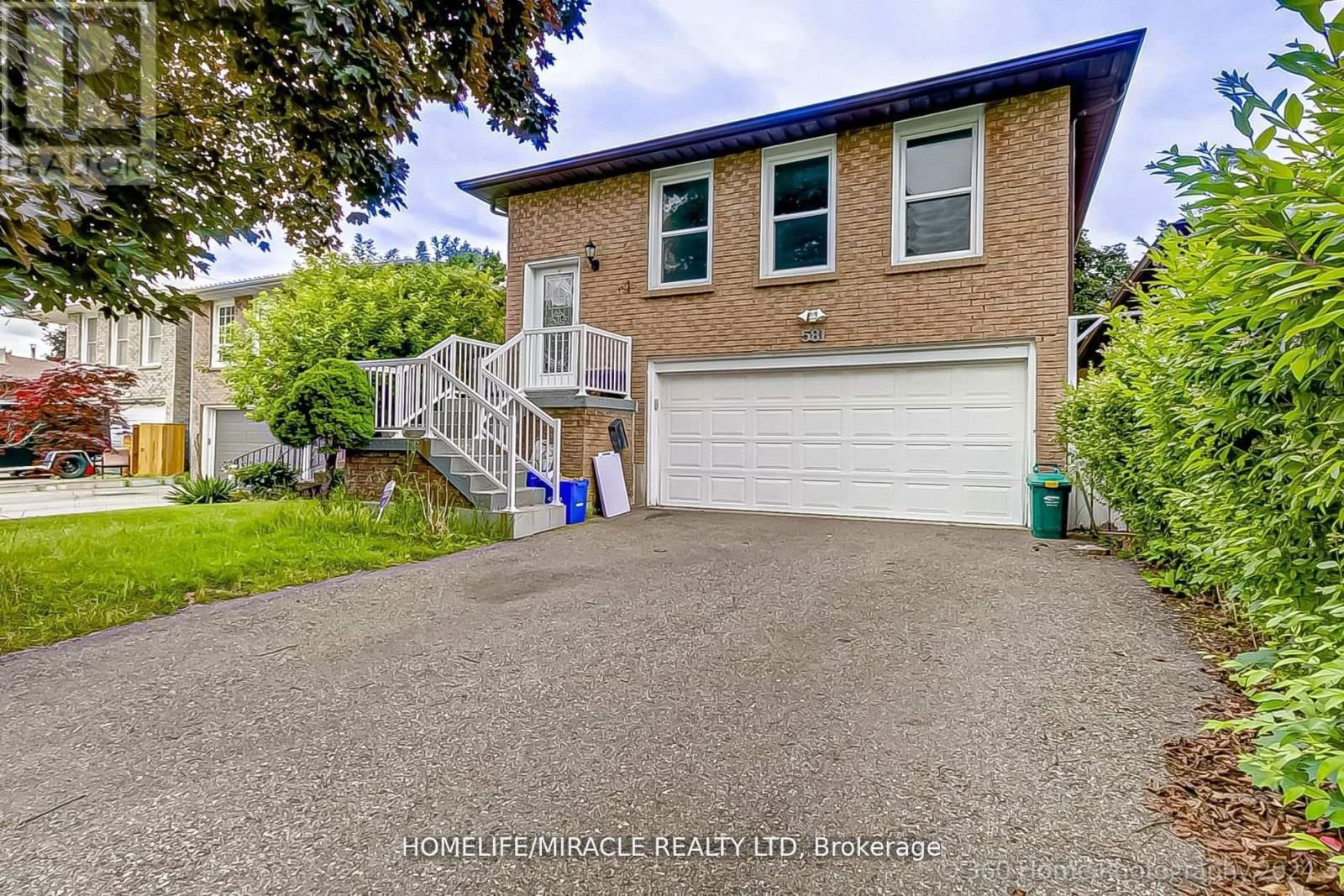 581 HAYWARD CRESCENT Image 2