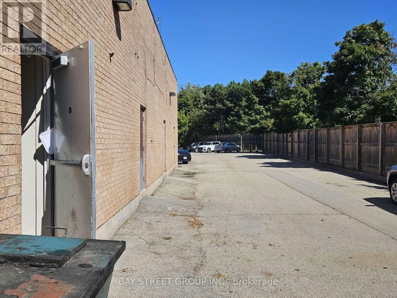 Image #1 of Restaurant for Sale at Maple Grove, Oakville , Ontario