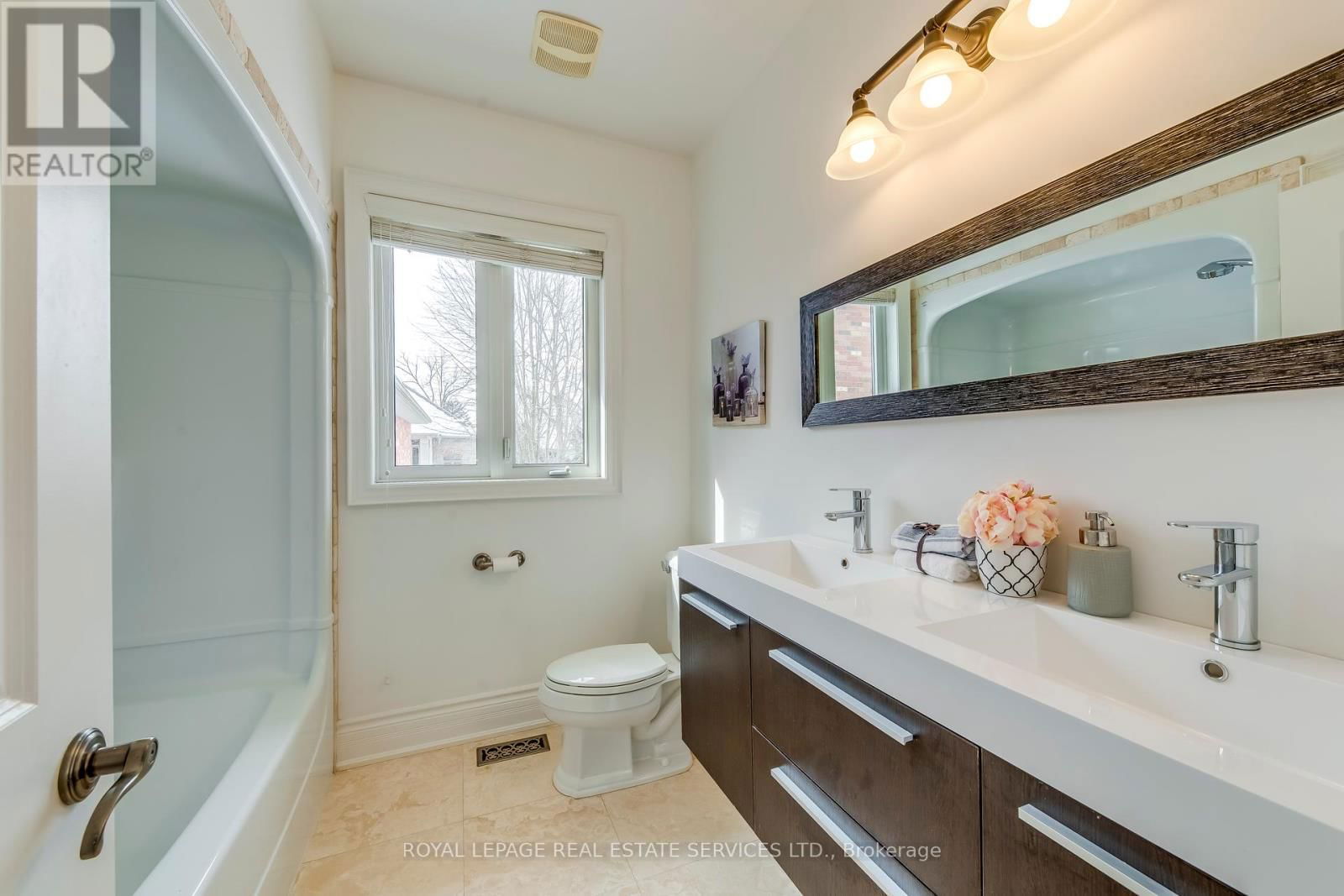 3341 LAKESHORE ROAD Image 33