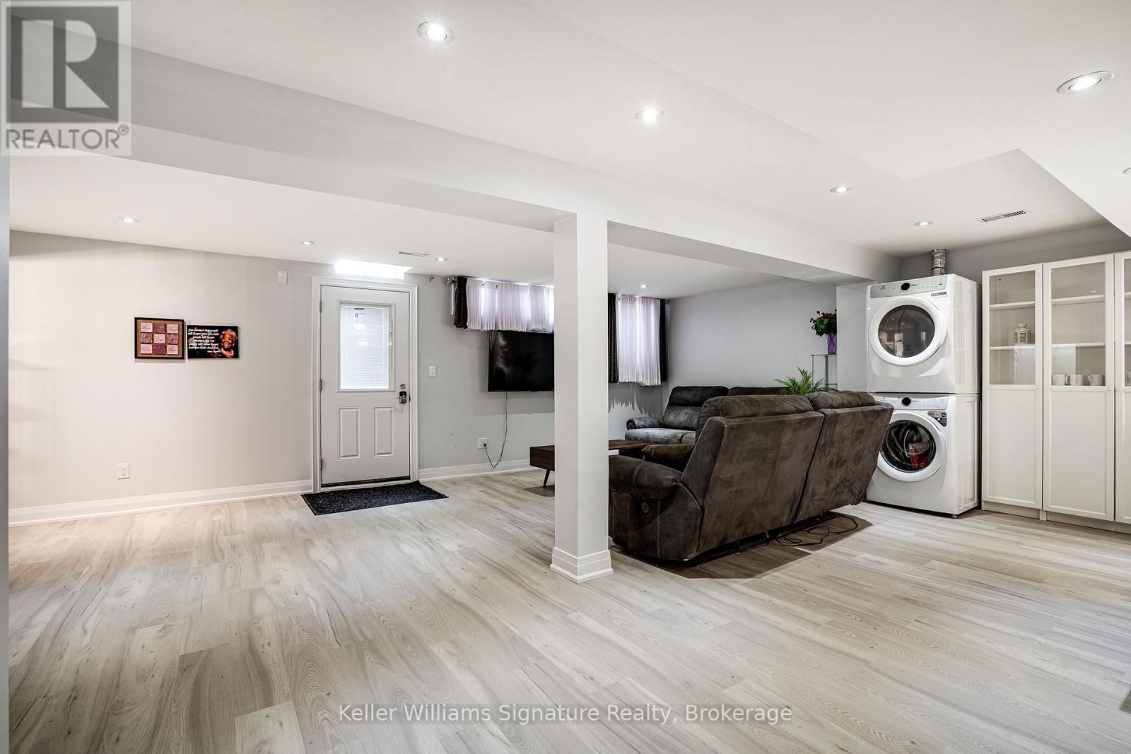 1519 BALLANTRAE DRIVE Image 39