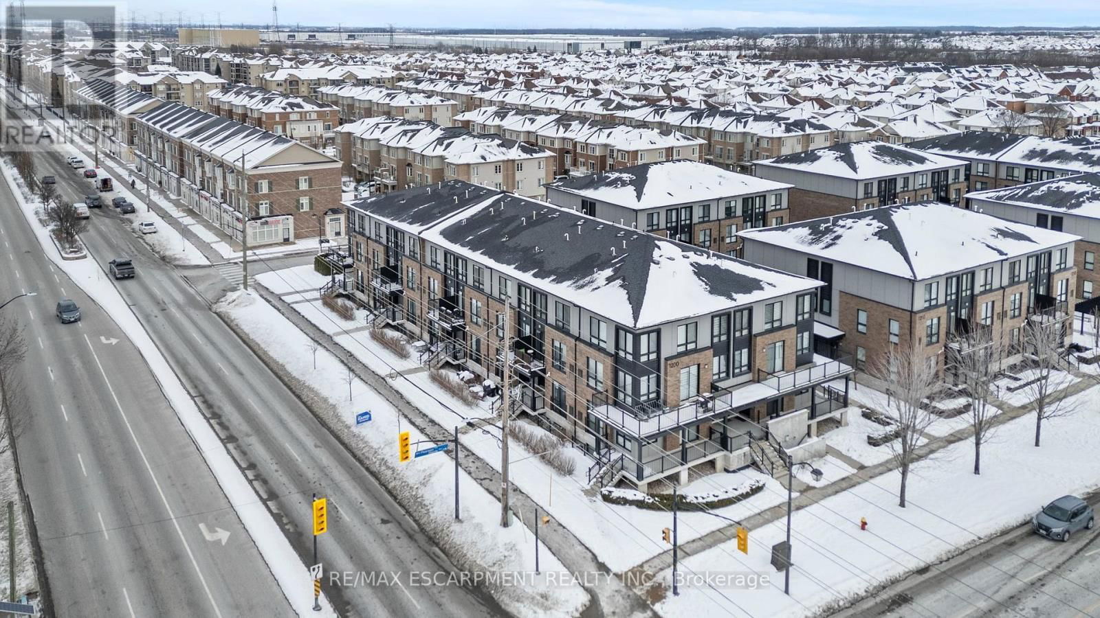 102 - 1200 MAIN STREET EAST Image 3