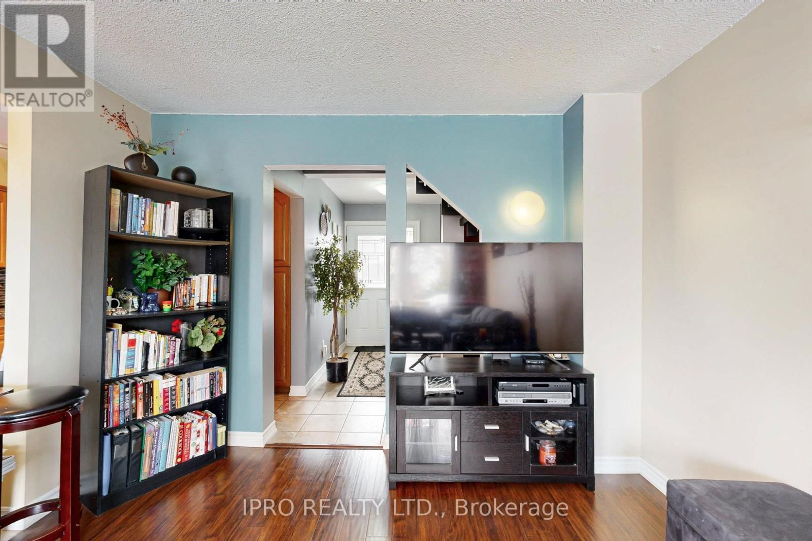 238 ROYAL SALISBURY WAY Image 16