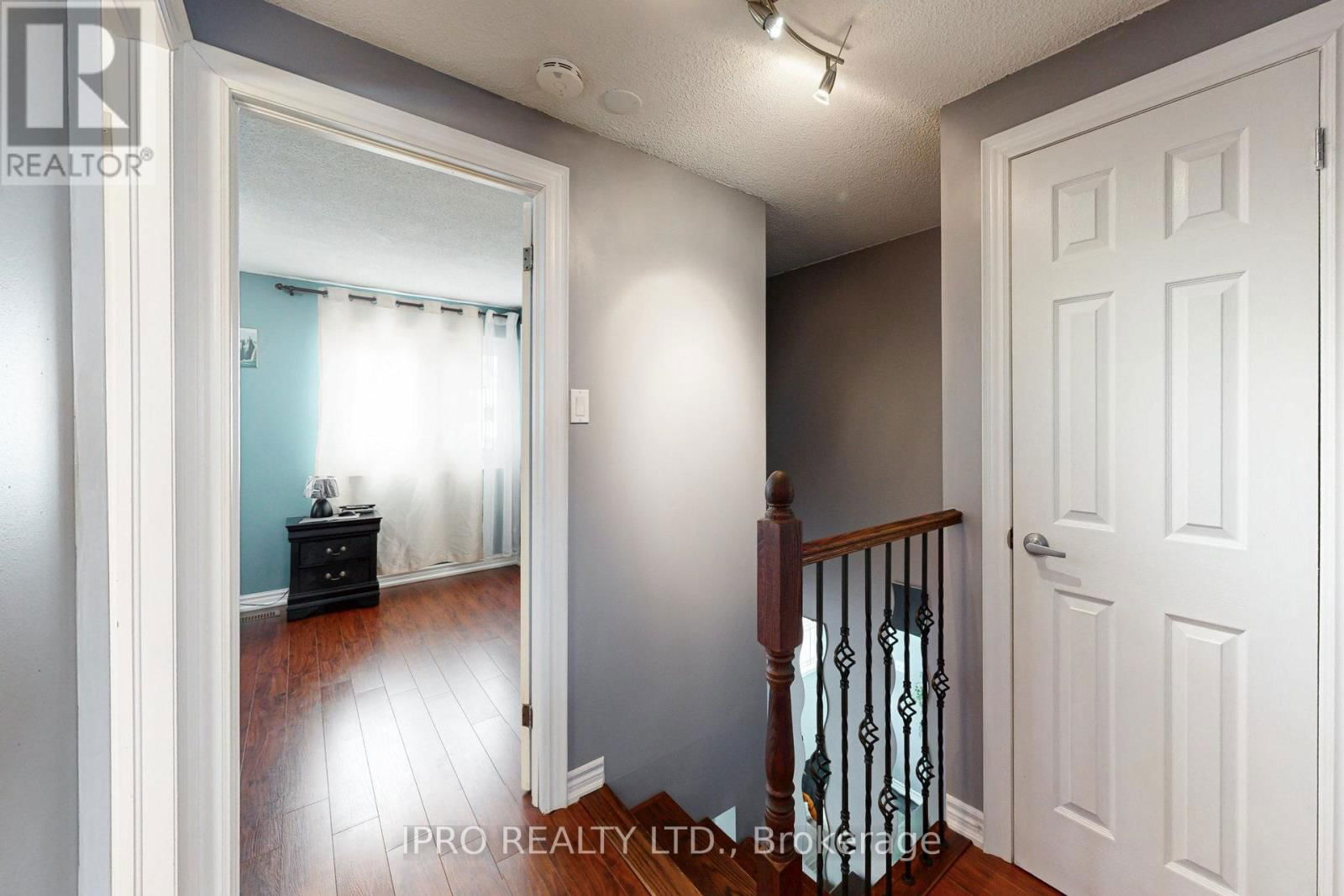 238 ROYAL SALISBURY WAY Image 21
