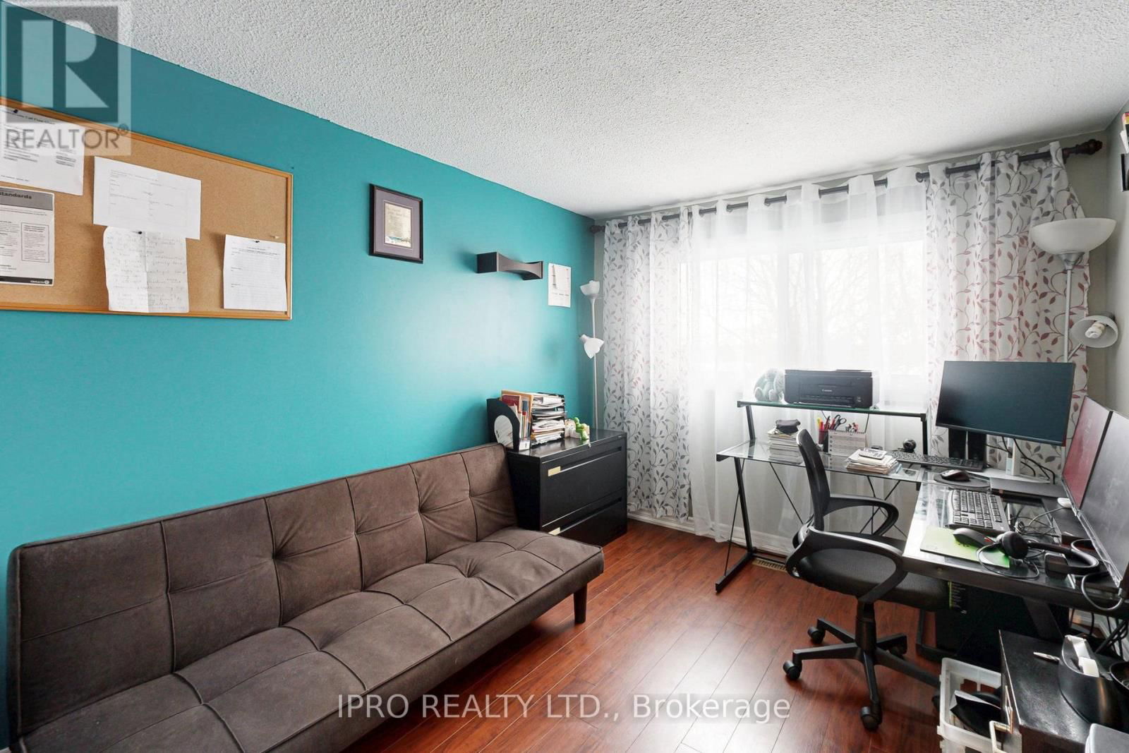 238 ROYAL SALISBURY WAY Image 22