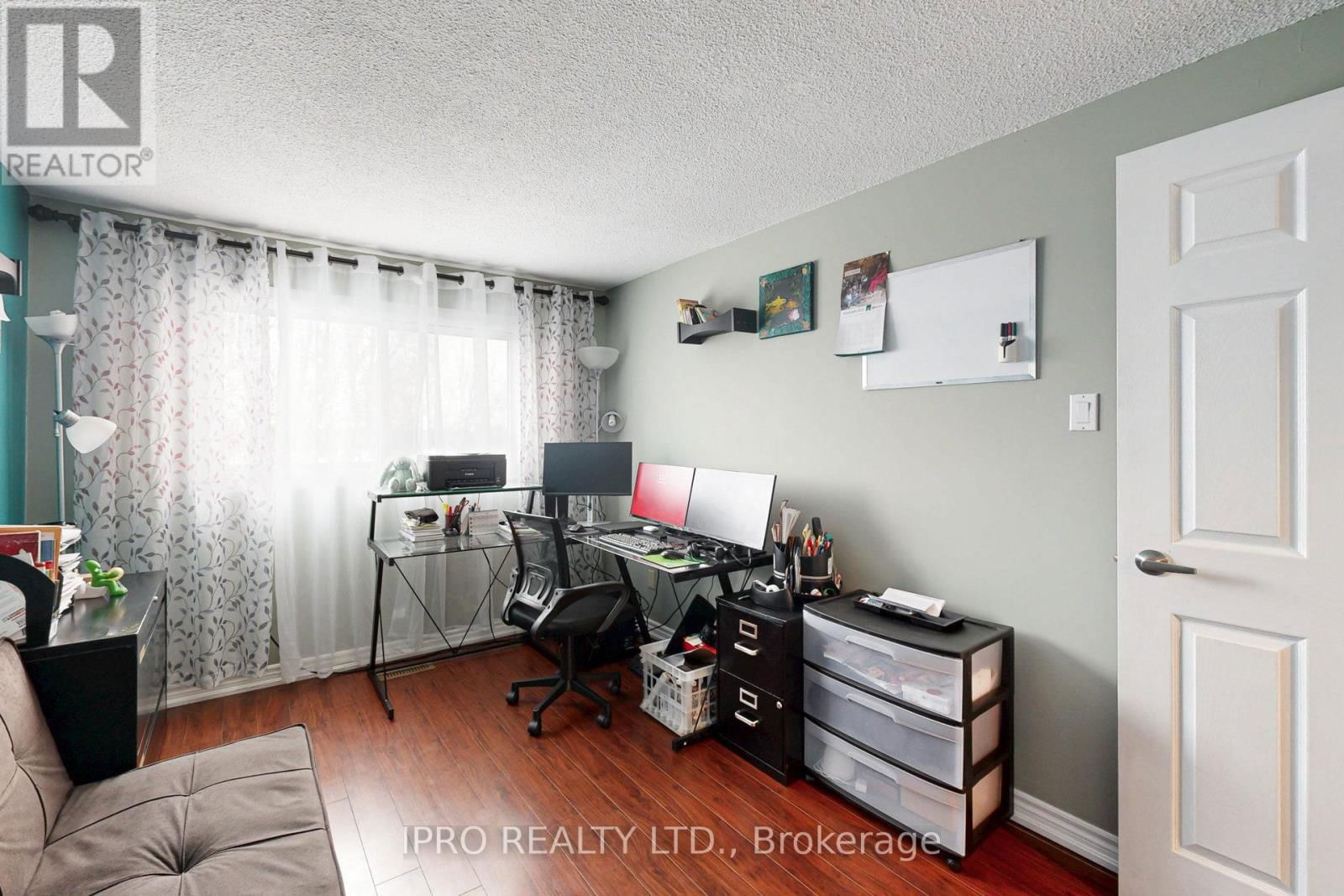 238 ROYAL SALISBURY WAY Image 23
