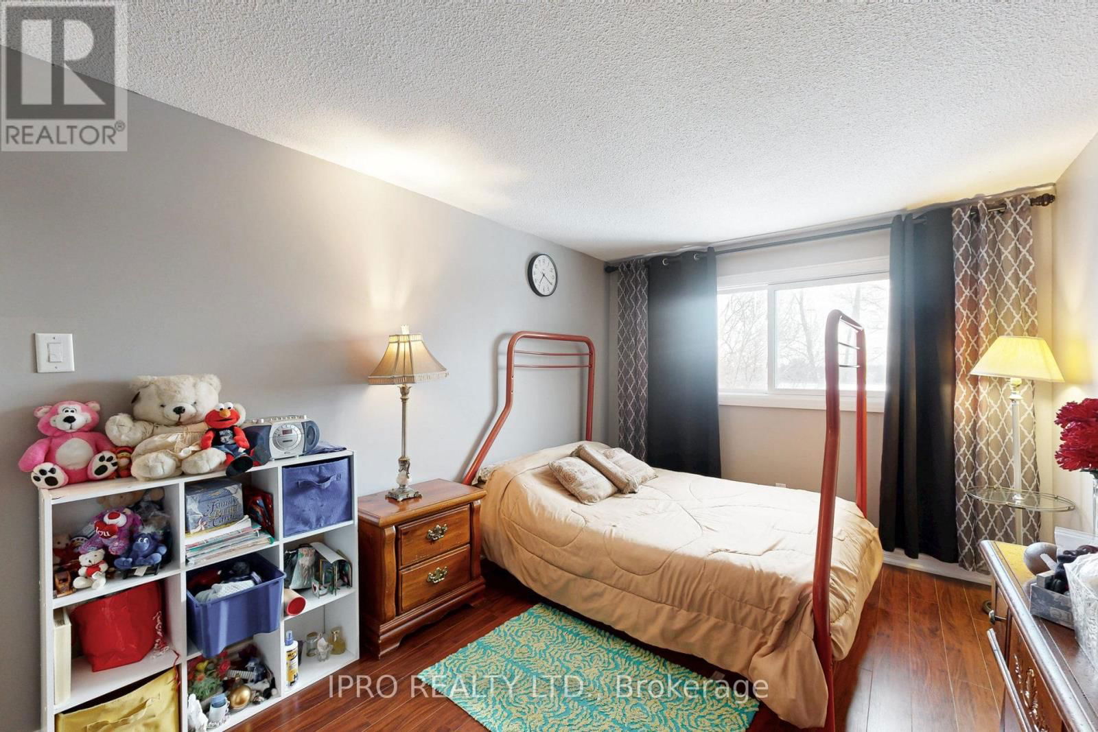 238 ROYAL SALISBURY WAY Image 26
