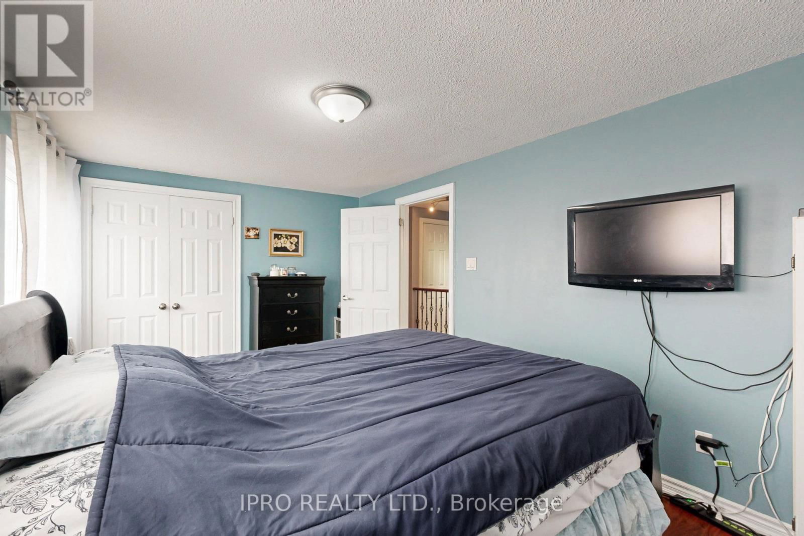 238 ROYAL SALISBURY WAY Image 29
