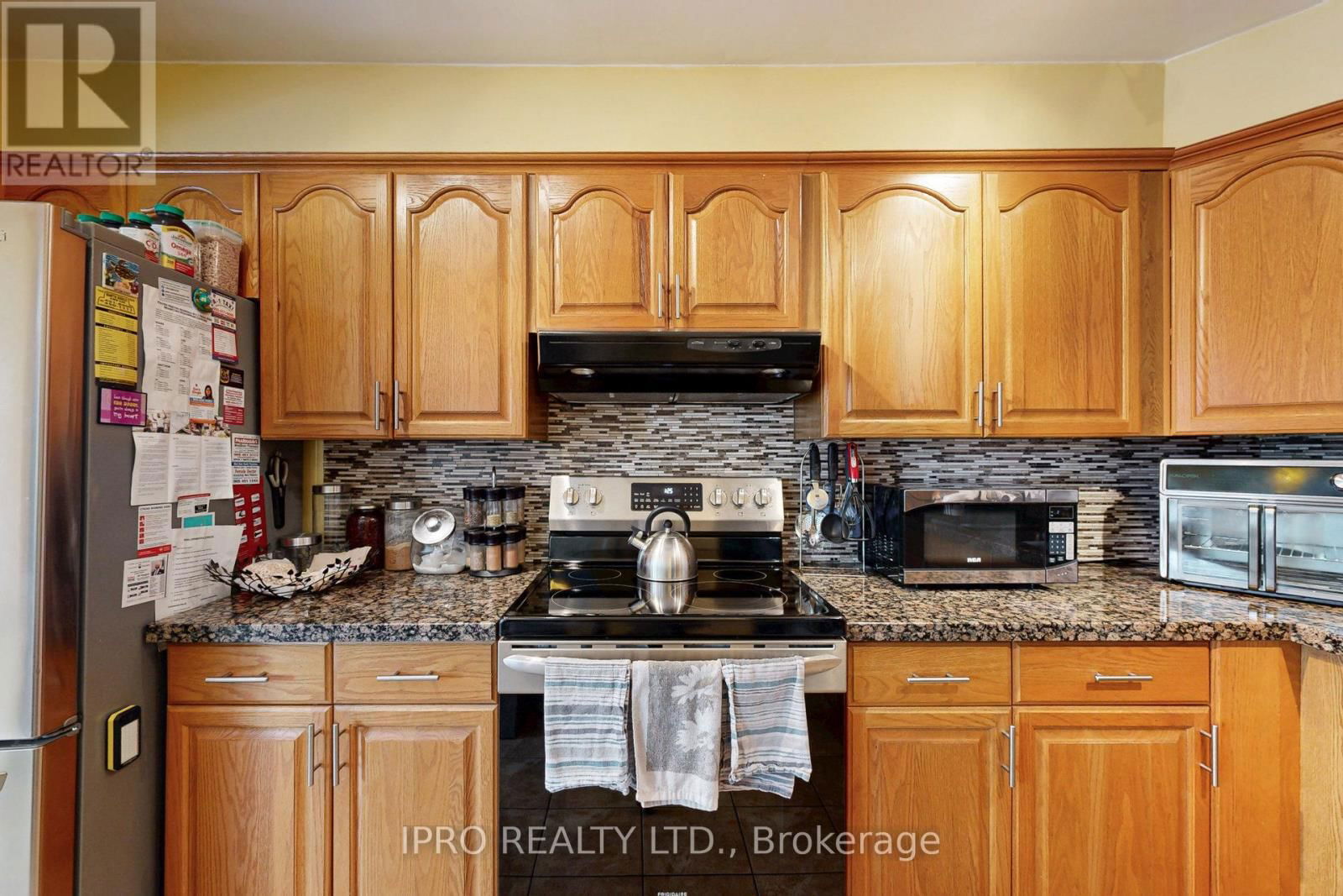 238 ROYAL SALISBURY WAY Image 5