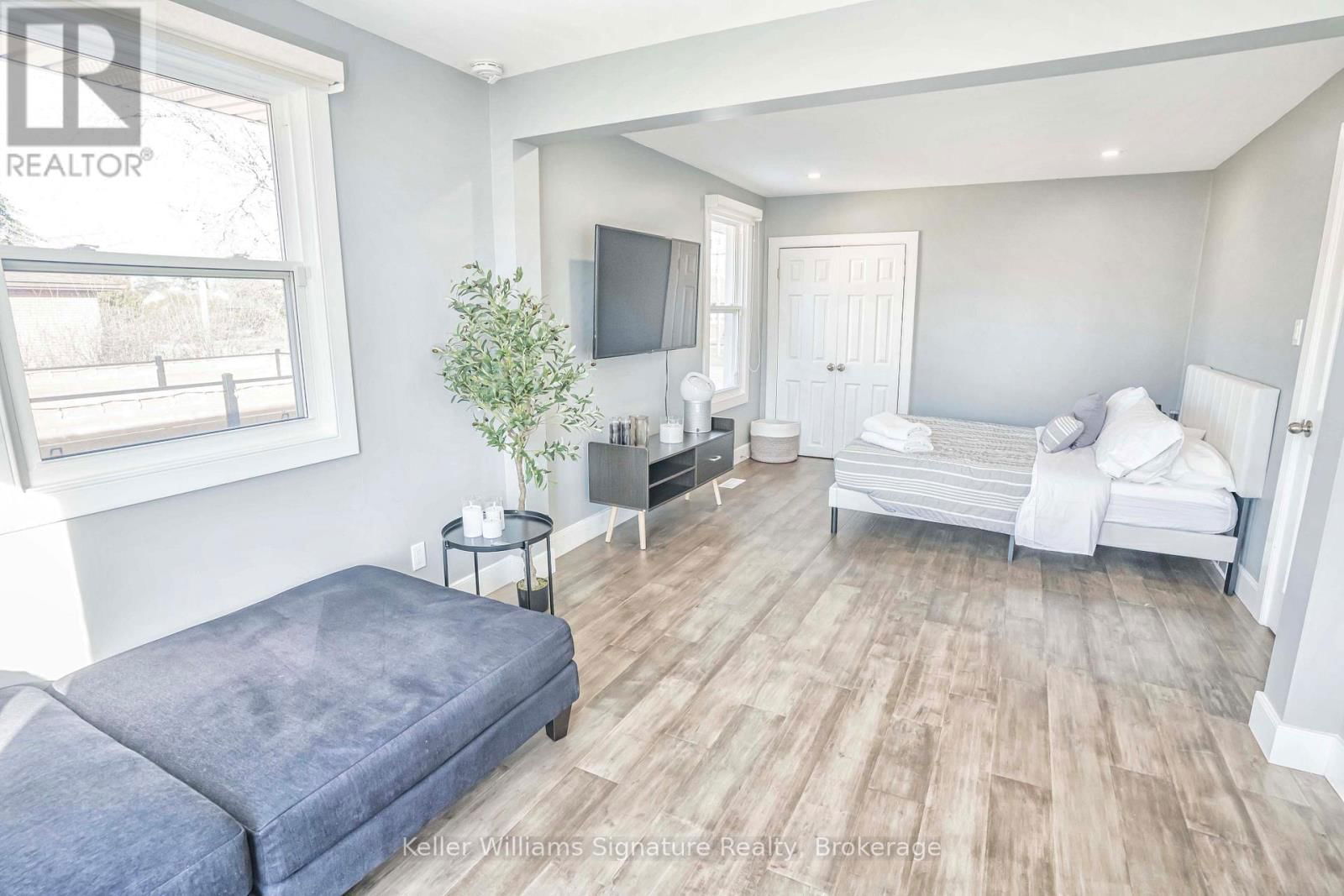 1233 CORIC AVENUE Image 19