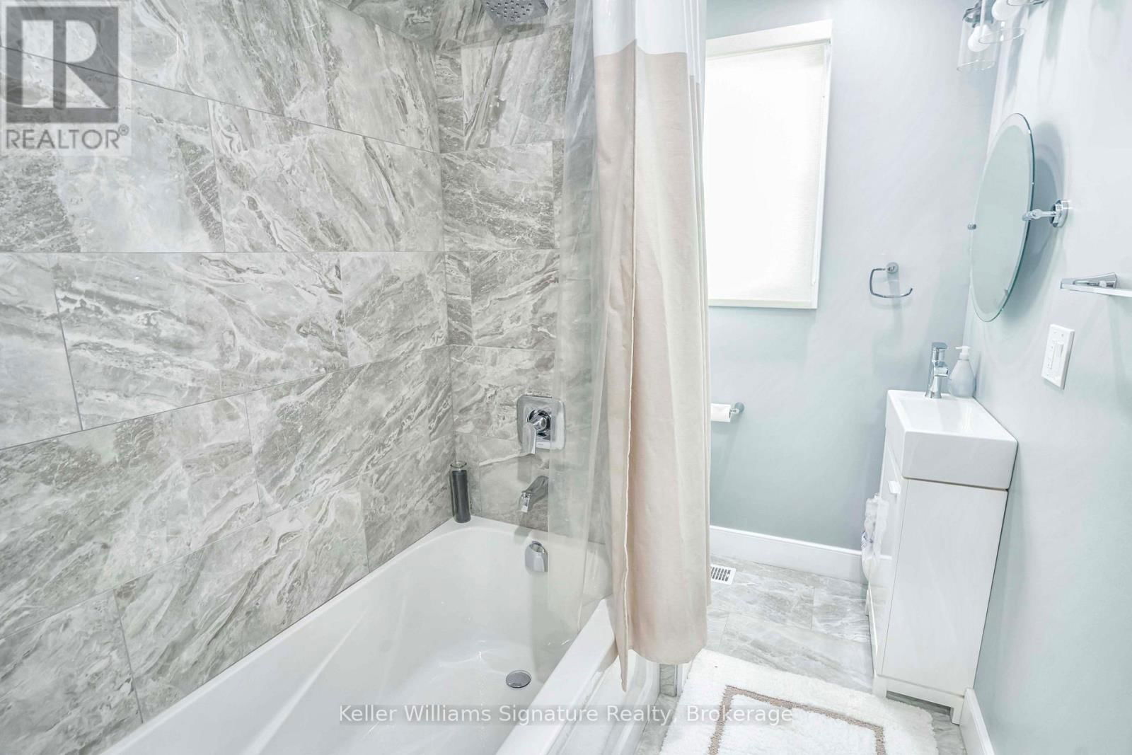 1233 CORIC AVENUE Image 21