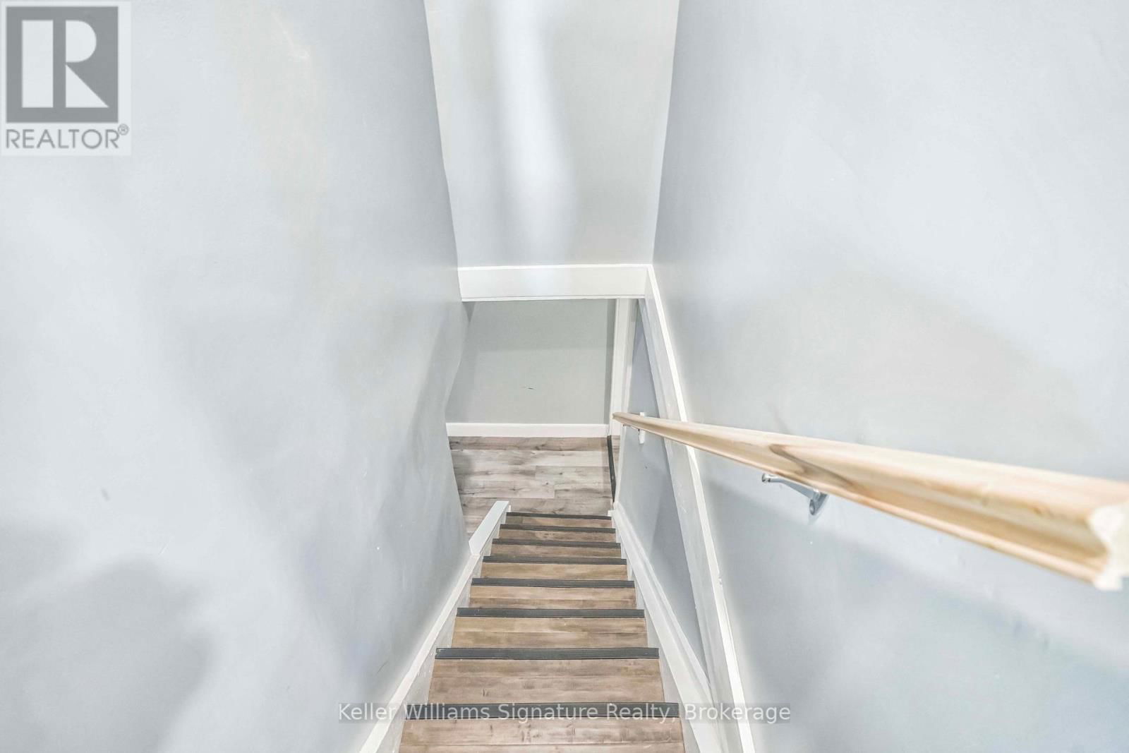 1233 CORIC AVENUE Image 23