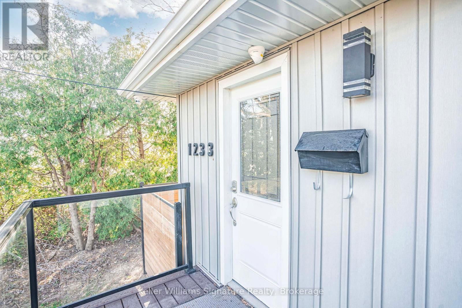 1233 CORIC AVENUE Image 5