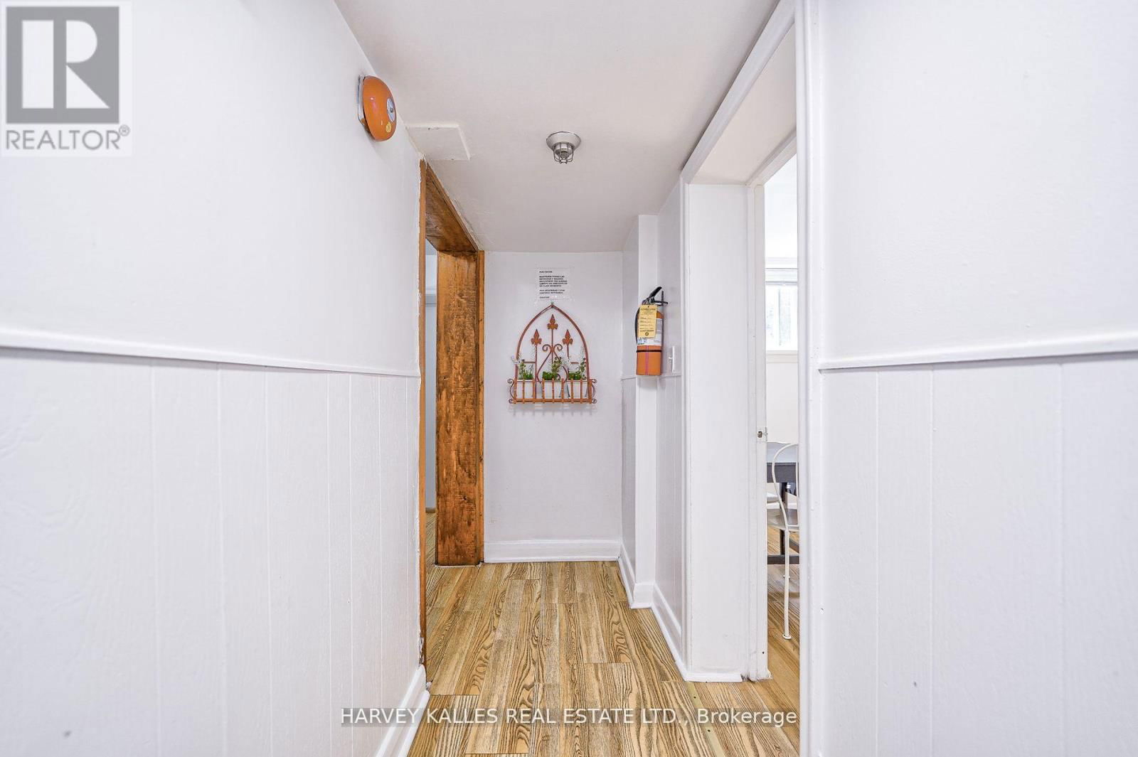 40 DOMINION ROAD Image 12