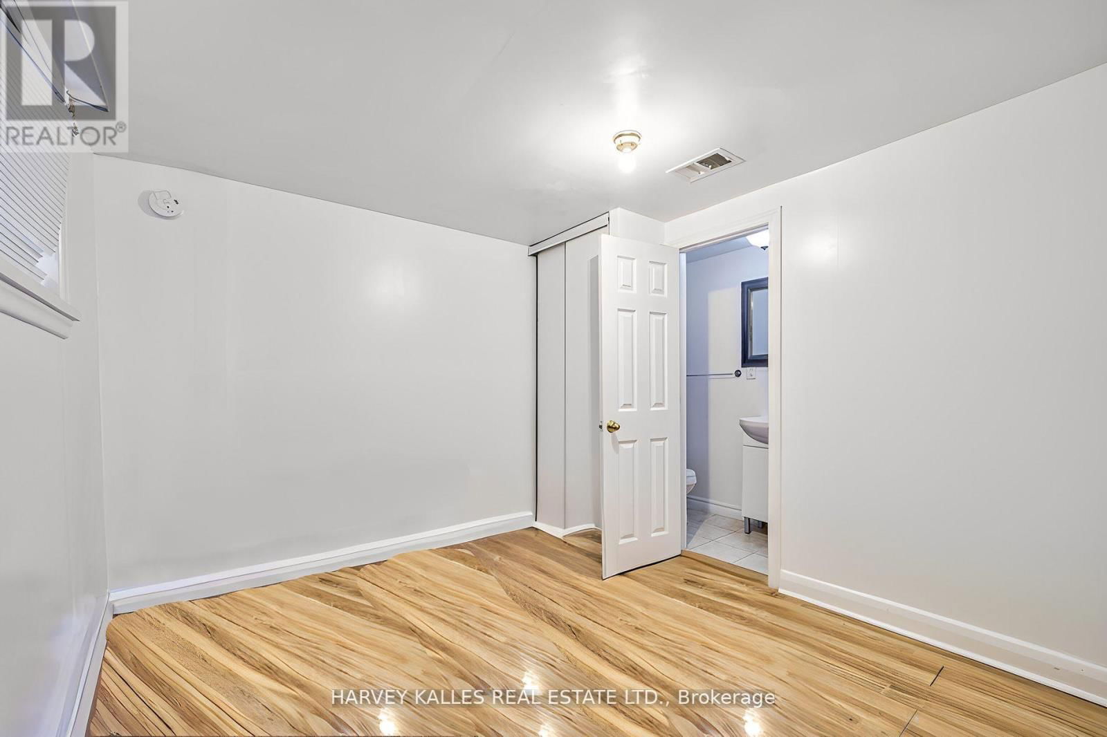40 DOMINION ROAD Image 15