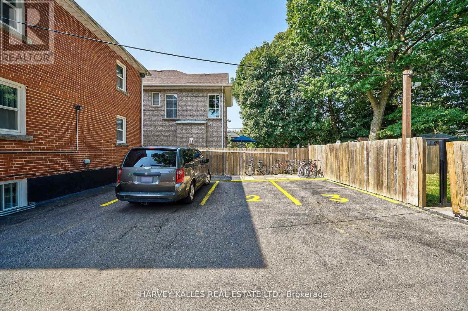 40 DOMINION ROAD Image 4