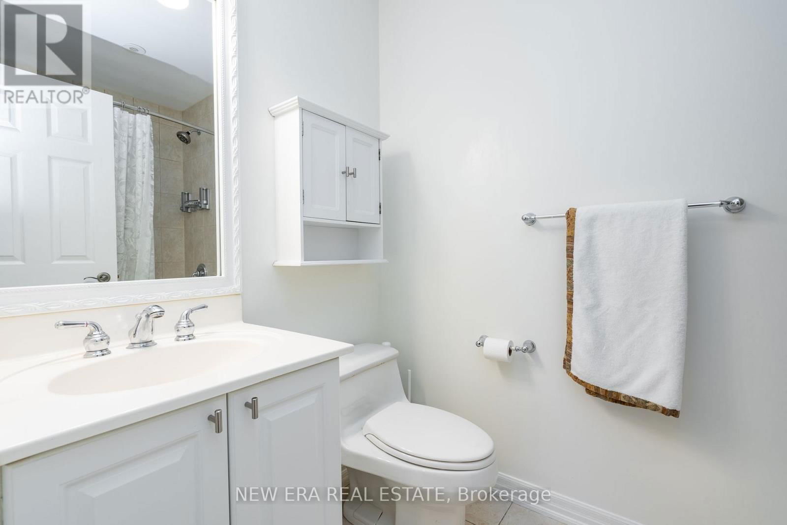 15 - 138 WATERSIDE DRIVE Image 18