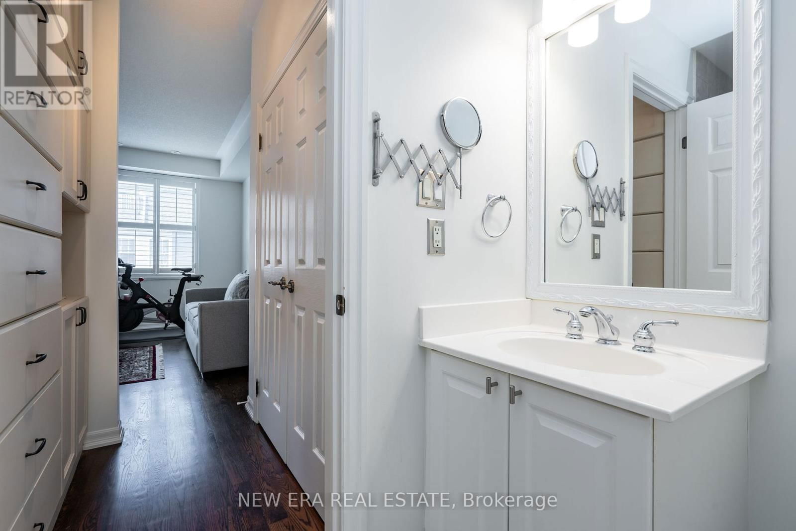 15 - 138 WATERSIDE DRIVE Image 19